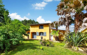 Amazing Home In Le Temple With Kitchen